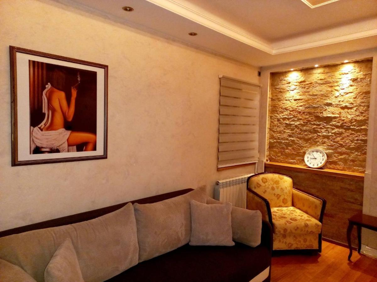 Alex Lux Apartamento Belgrado Exterior foto