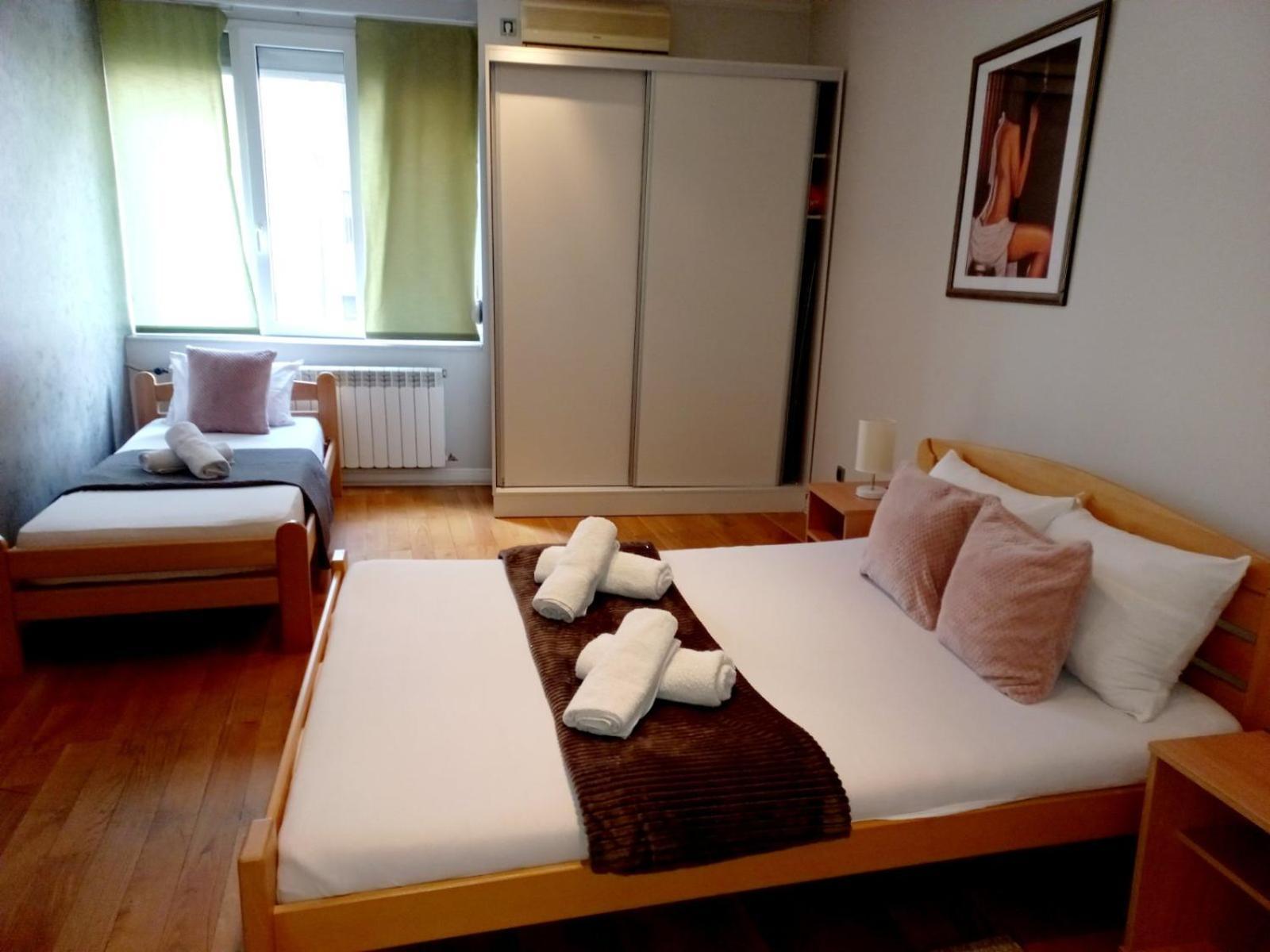 Alex Lux Apartamento Belgrado Exterior foto